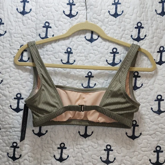 NWT Bikini Bathing Suit Top Size S - Picture 5 of 5
